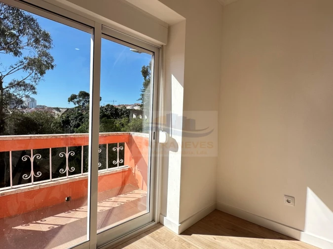 Apartamento T3 para Venda em Águas Livres Foto 8
