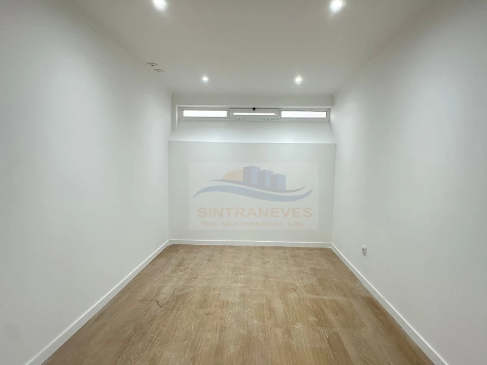 Apartamento T2 para Venda em Venteira Foto 9