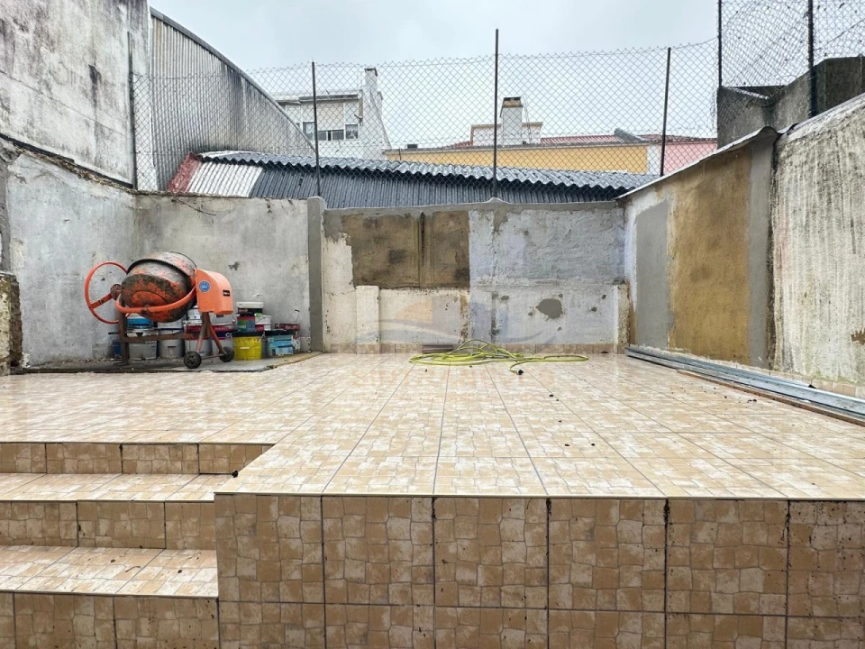 Apartamento T2 para Venda em Venteira Foto 18