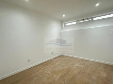 Apartamento T2 para Venda em Venteira