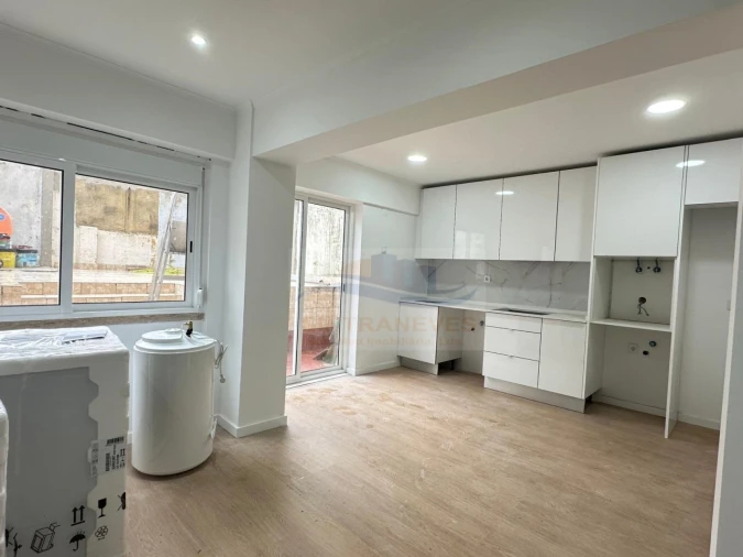 Apartamento T2 para Venda em Venteira Foto 13