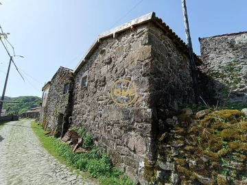 Moradia T2 para Venda em Vila Chã (São João Baptista e Santiago)