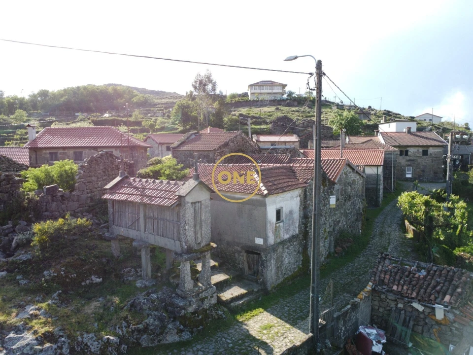 Moradia T2 para Venda em Vila Chã (São João Baptista e Santiago) Foto 1