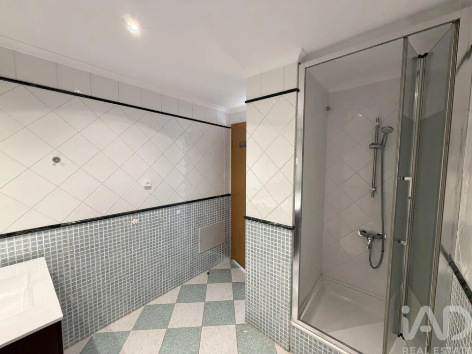 Apartamento T2 para Arrendamento em Ericeira Foto 12