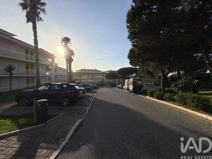 Apartamento T2 para Arrendamento em Ericeira Foto 17