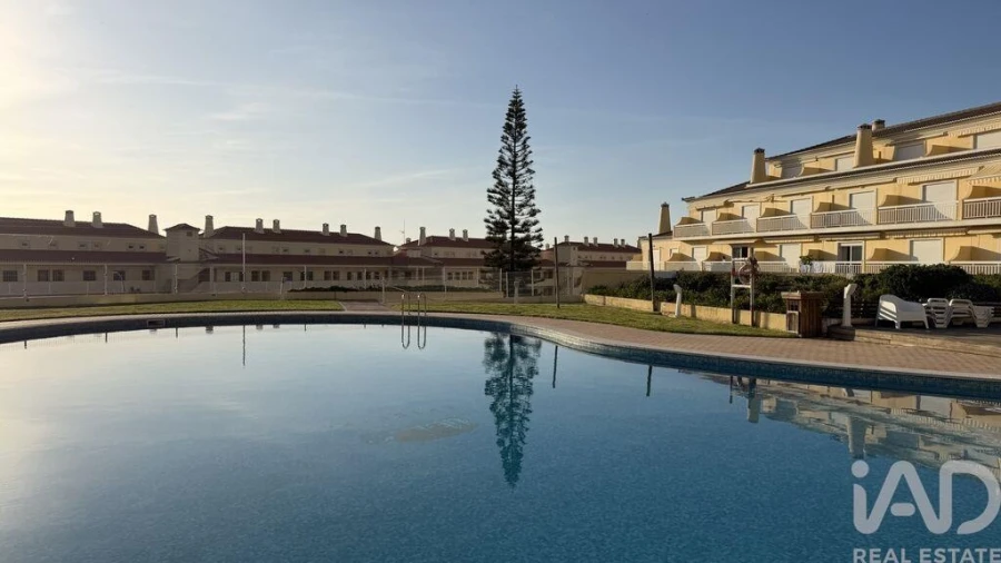 Apartamento T2 para Arrendamento em Ericeira Foto 13