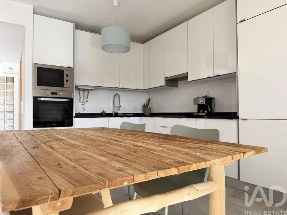 Apartamento T2 para Arrendamento em Ericeira Foto 7