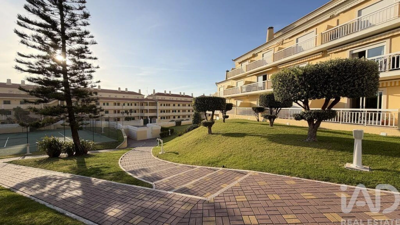 Apartamento T2 para Arrendamento em Ericeira Foto 16