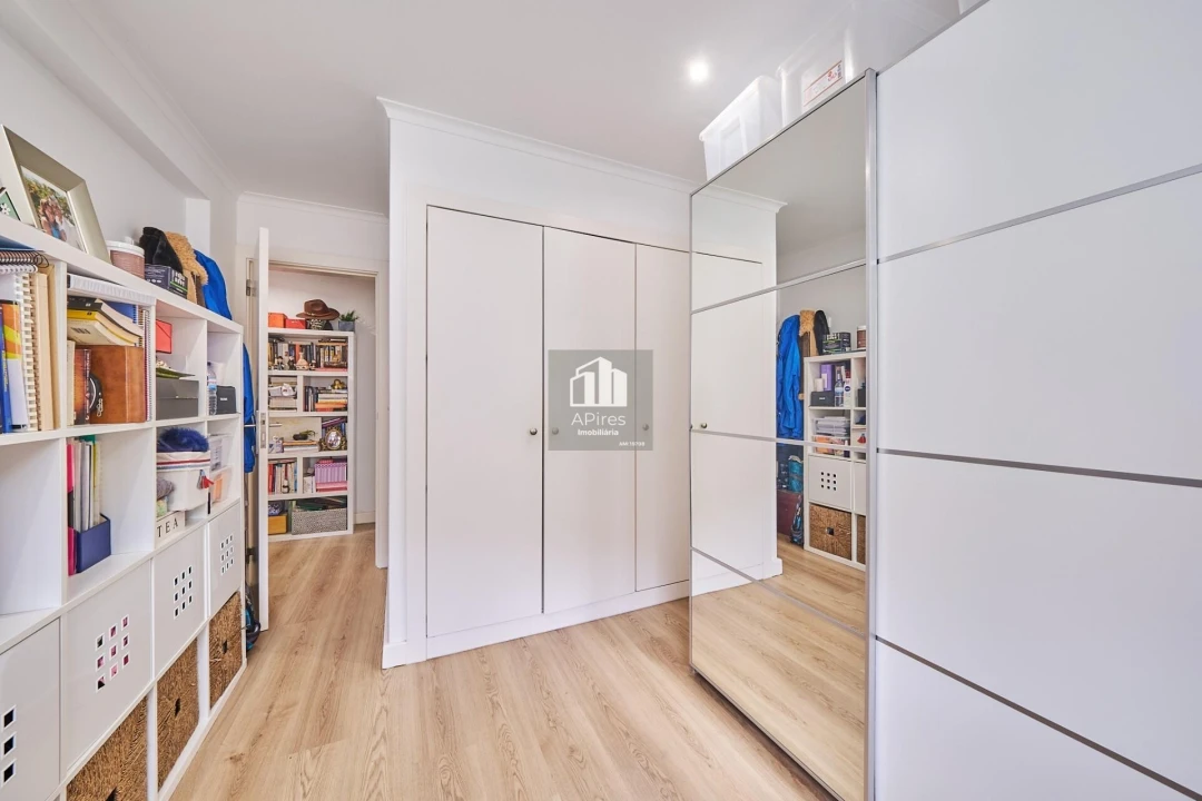 Apartamento T3 para Venda em Costa da Caparica Foto 23