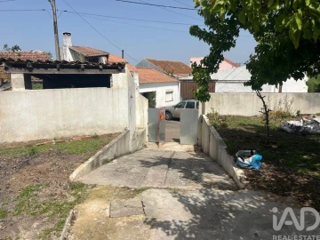 Moradia T2 para Venda em Lamas e Cercal