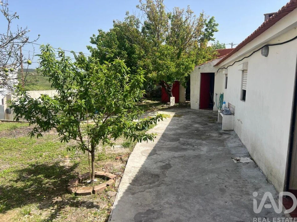 Moradia T2 para Venda em Lamas e Cercal Foto 26
