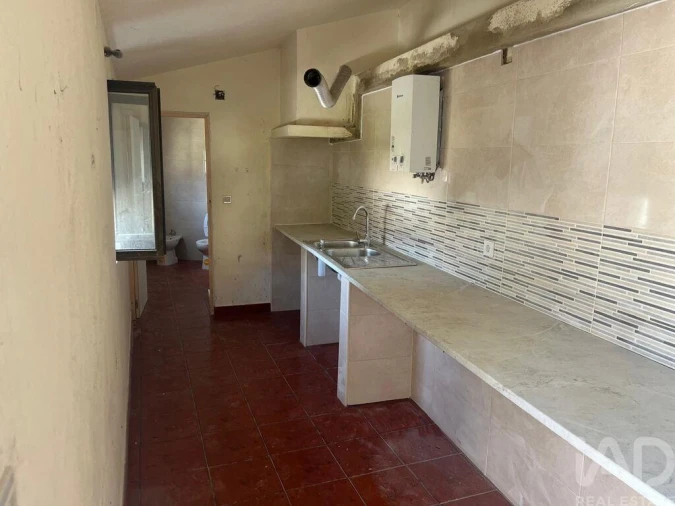 Moradia T2 para Venda em Lamas e Cercal Foto 17
