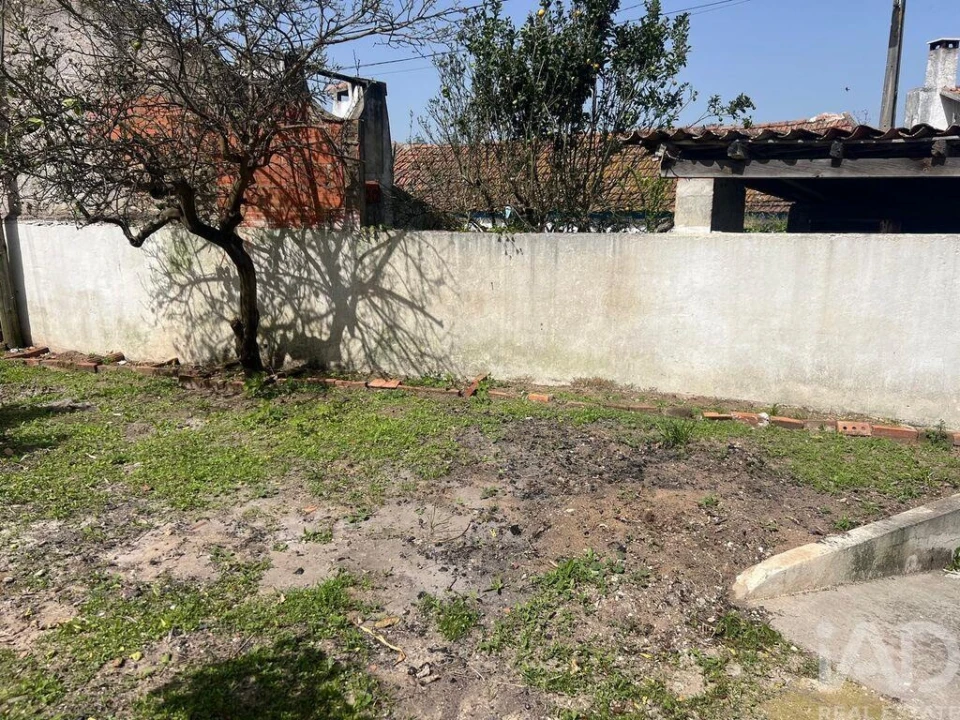 Moradia T2 para Venda em Lamas e Cercal Foto 30