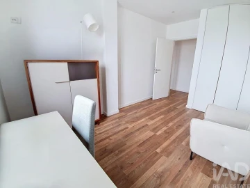 Apartamento T3 para Arrendamento em Fatima