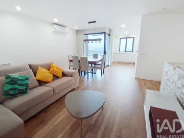 Apartamento T3 para Arrendamento em Fatima
