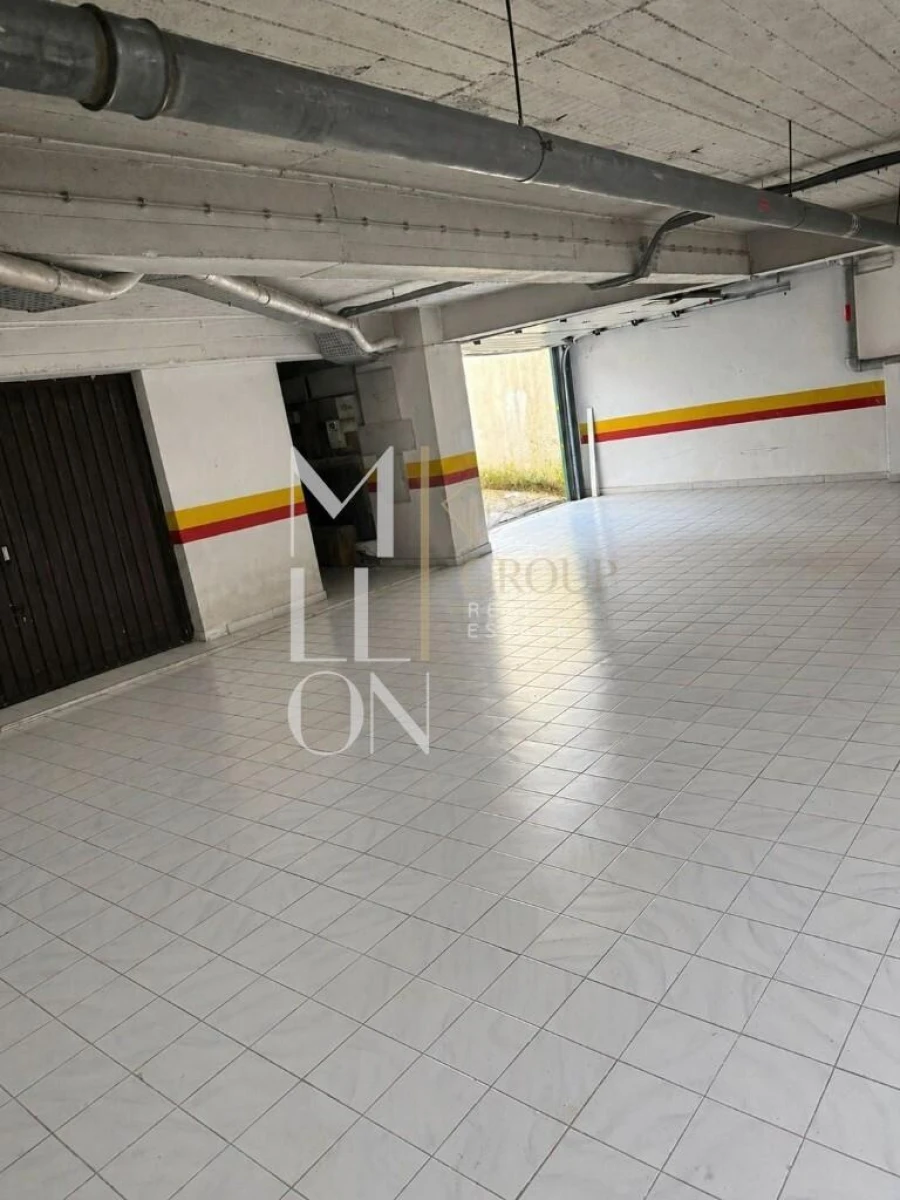 Garagem para Arrendamento em Algueirão-Mem Martins Foto 4