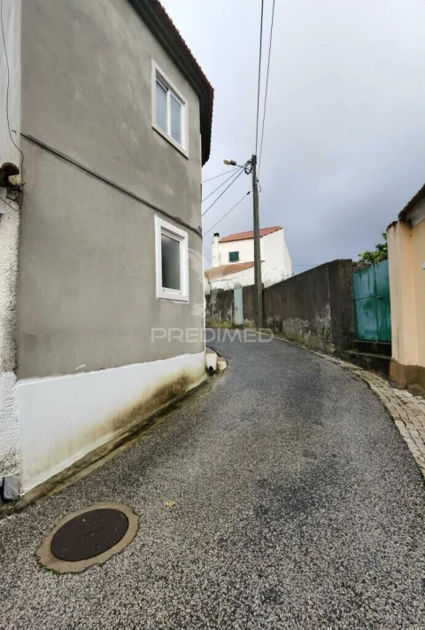 Moradia T2 para Venda em Malhou, Louriceira e Espinheiro