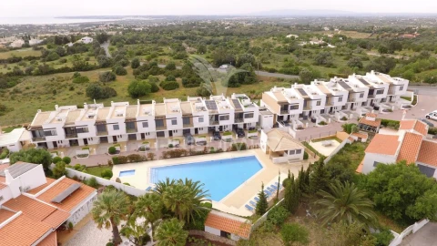 Moradia T3 para Venda em Albufeira e Olhos de Água