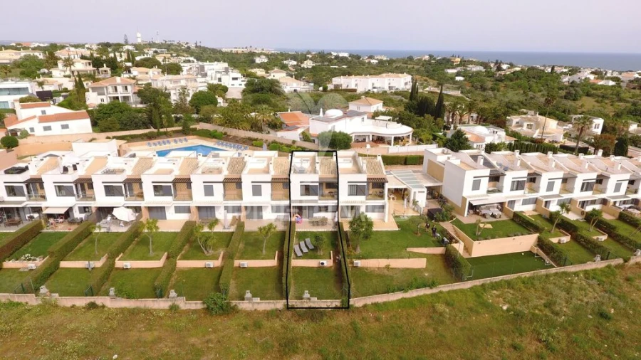 Moradia T3 para Venda em Albufeira e Olhos de Água Foto 5