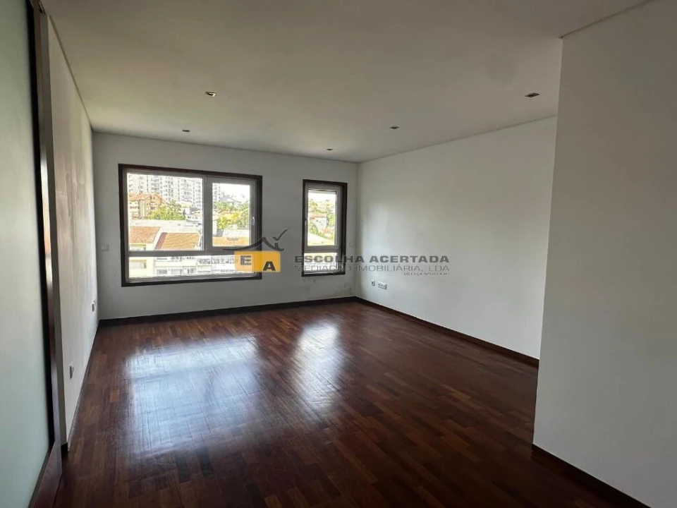 Apartamento T1 para Venda em Bonfim Foto 3