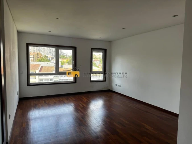 Apartamento T1 para Venda em Bonfim Foto 6