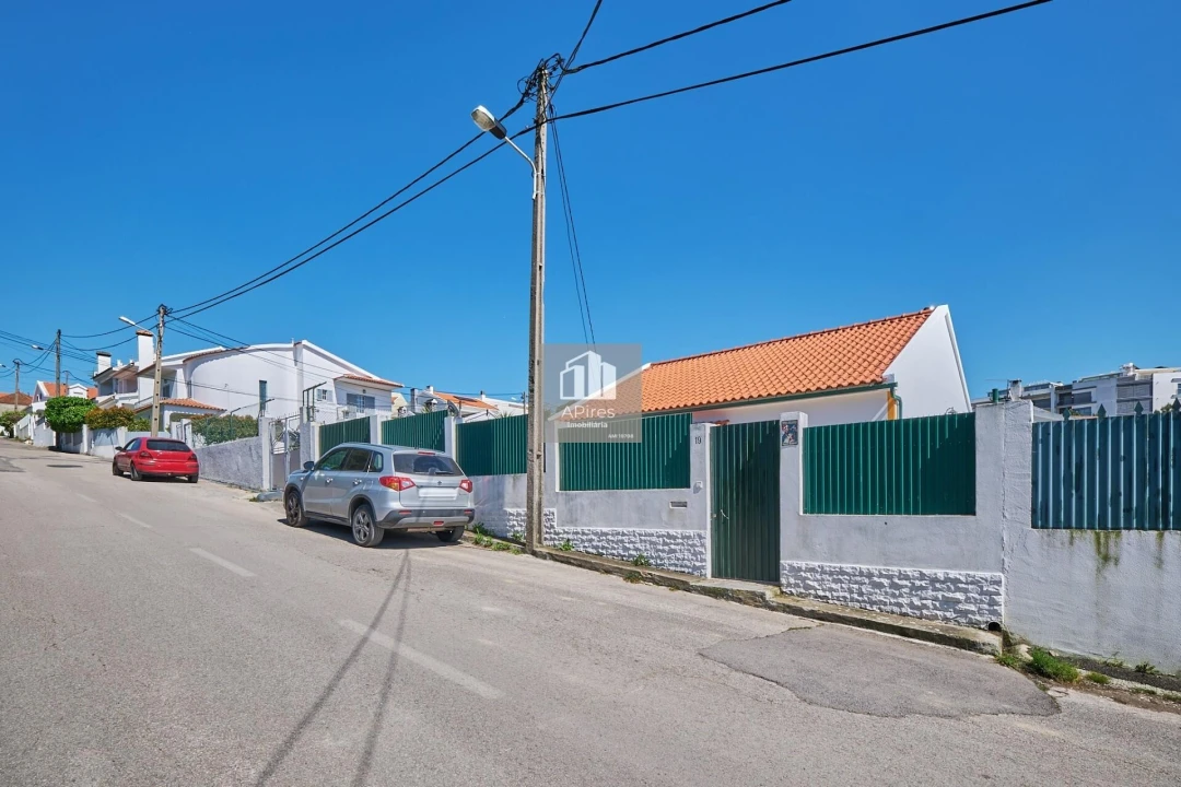 Moradia T3 para Venda em Charneca de Caparica e Sobreda Foto 26