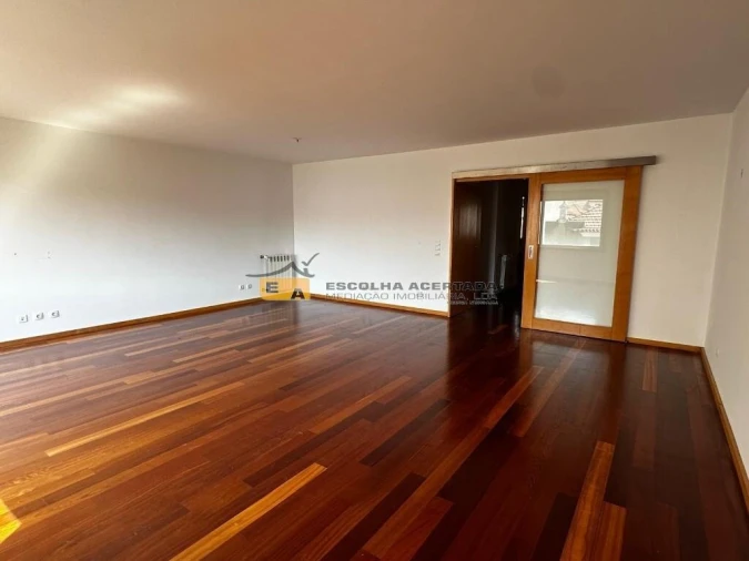 Apartamento T3 para Venda em Bonfim Foto 4