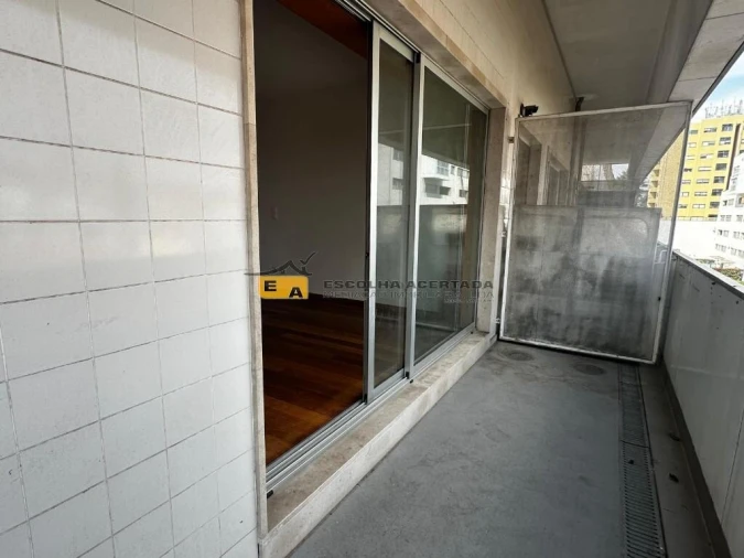 Apartamento T3 para Venda em Bonfim Foto 6