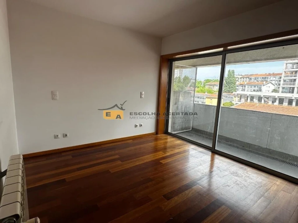 Apartamento T3 para Venda em Bonfim Foto 5