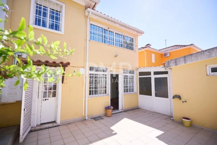 Moradia T4 para Venda em Benfica Foto 16
