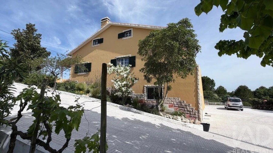Moradia T5 para Venda em Manique do Intendente, Vila Nova de São Pedro e Maçussa Foto 9