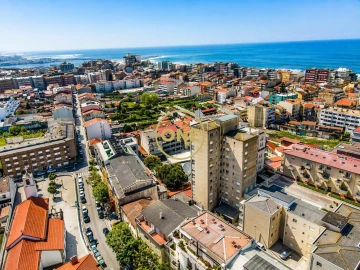 Apartamento T3 para Venda em Póvoa de Varzim, Beiriz e Argivai
