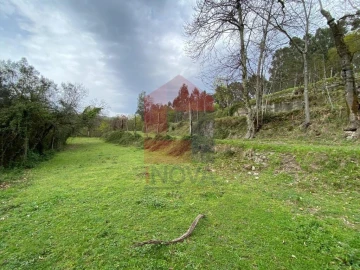 Terreno para Venda em Sande, Vilarinho, Barros e Gomide