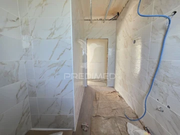 Moradia T3 para Venda em Meia Via