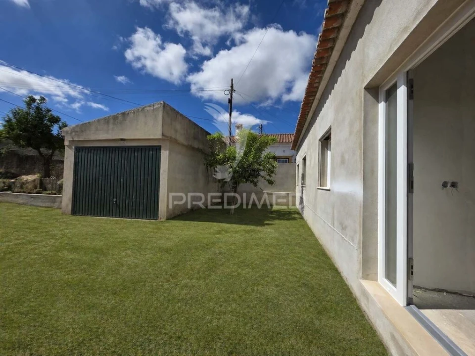 Moradia T3 para Venda em Meia Via Foto 7