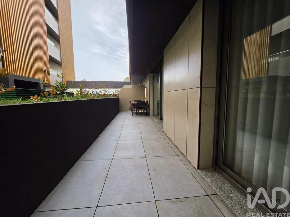 Apartamento T1 para Arrendamento em Espinho Foto 11