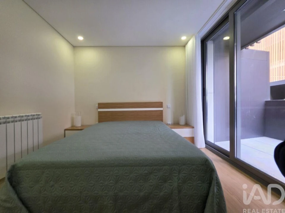 Apartamento T1 para Arrendamento em Espinho Foto 20