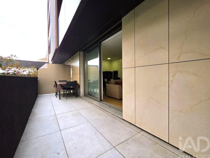 Apartamento T1 para Arrendamento em Espinho Foto 9