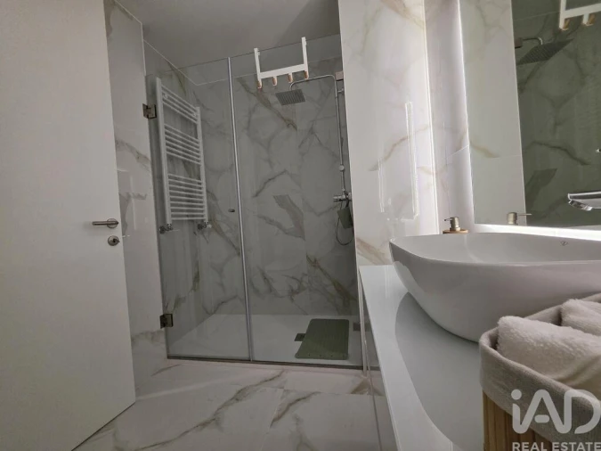 Apartamento T1 para Arrendamento em Espinho Foto 23