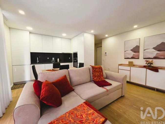 Apartamento T1 para Arrendamento em Espinho Foto 3