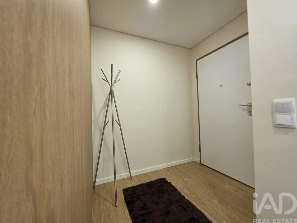 Apartamento T1 para Arrendamento em Espinho Foto 28