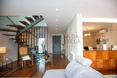 Moradia T3 para Venda em São Felix da Marinha