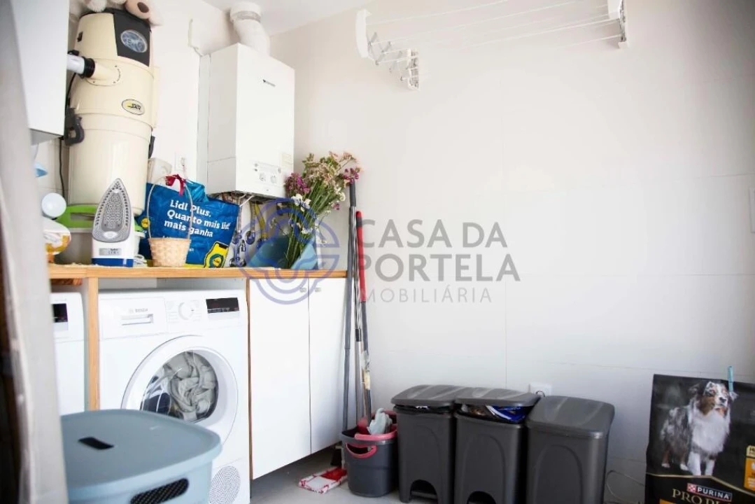 Moradia T3 para Venda em São Felix da Marinha Foto 13