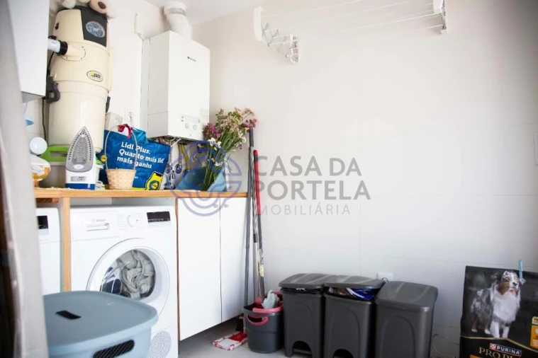 Moradia T3 para Venda em São Felix da Marinha Foto 13