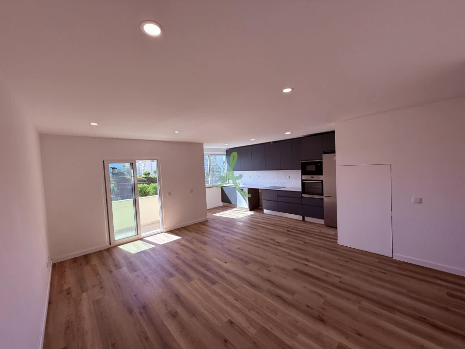 Apartamento T2 para Venda em Portimão Foto 1