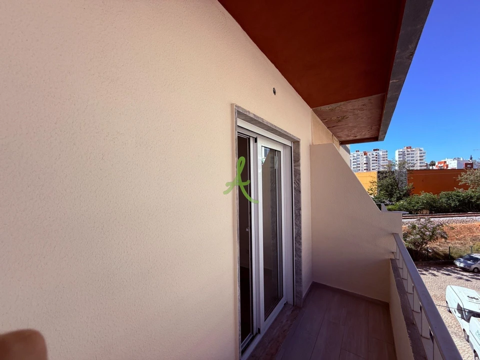 Apartamento T2 para Venda em Portimão Foto 2