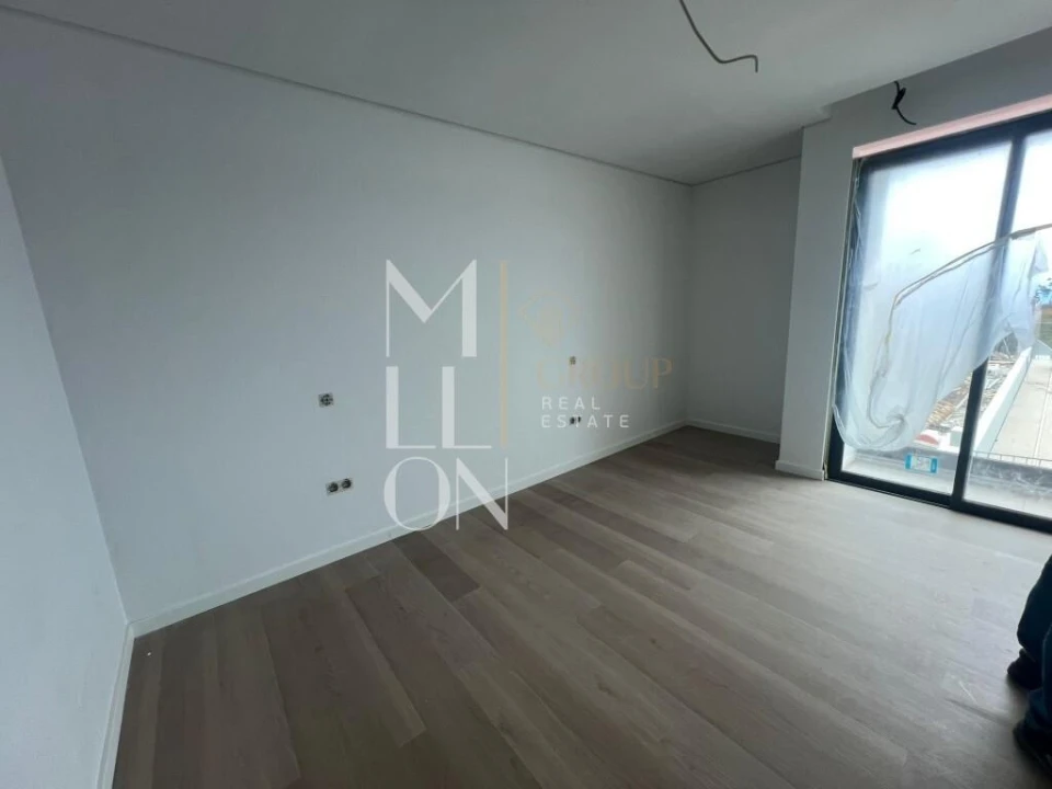 Apartamento T3 para Venda em Caniço Foto 2