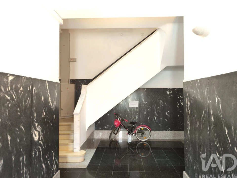Apartamento T2 para Arrendamento em Oeiras e São Julião da Barra, Paço de Arcos e Caxias Foto 23