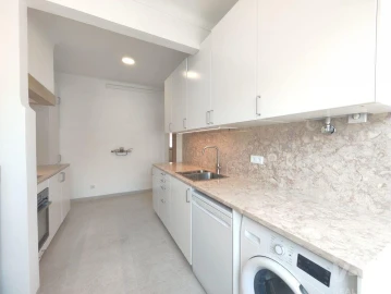 Apartamento T2 para Arrendamento em Oeiras e São Julião da Barra, Paço de Arcos e Caxias