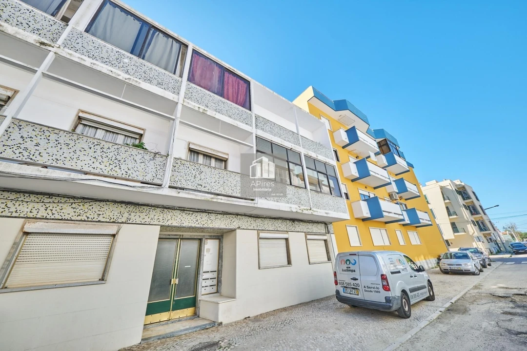 Apartamento T2 para Venda em Costa da Caparica Foto 22